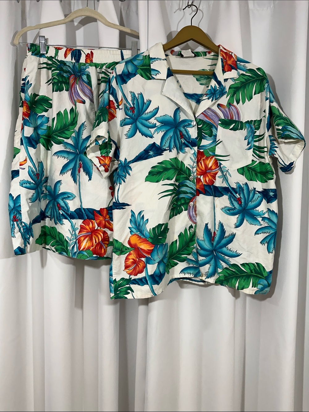 Vintage Hilo Hattie Hawaiian 2 Piece Set XL L Tropical Shirt Culotte Shorts